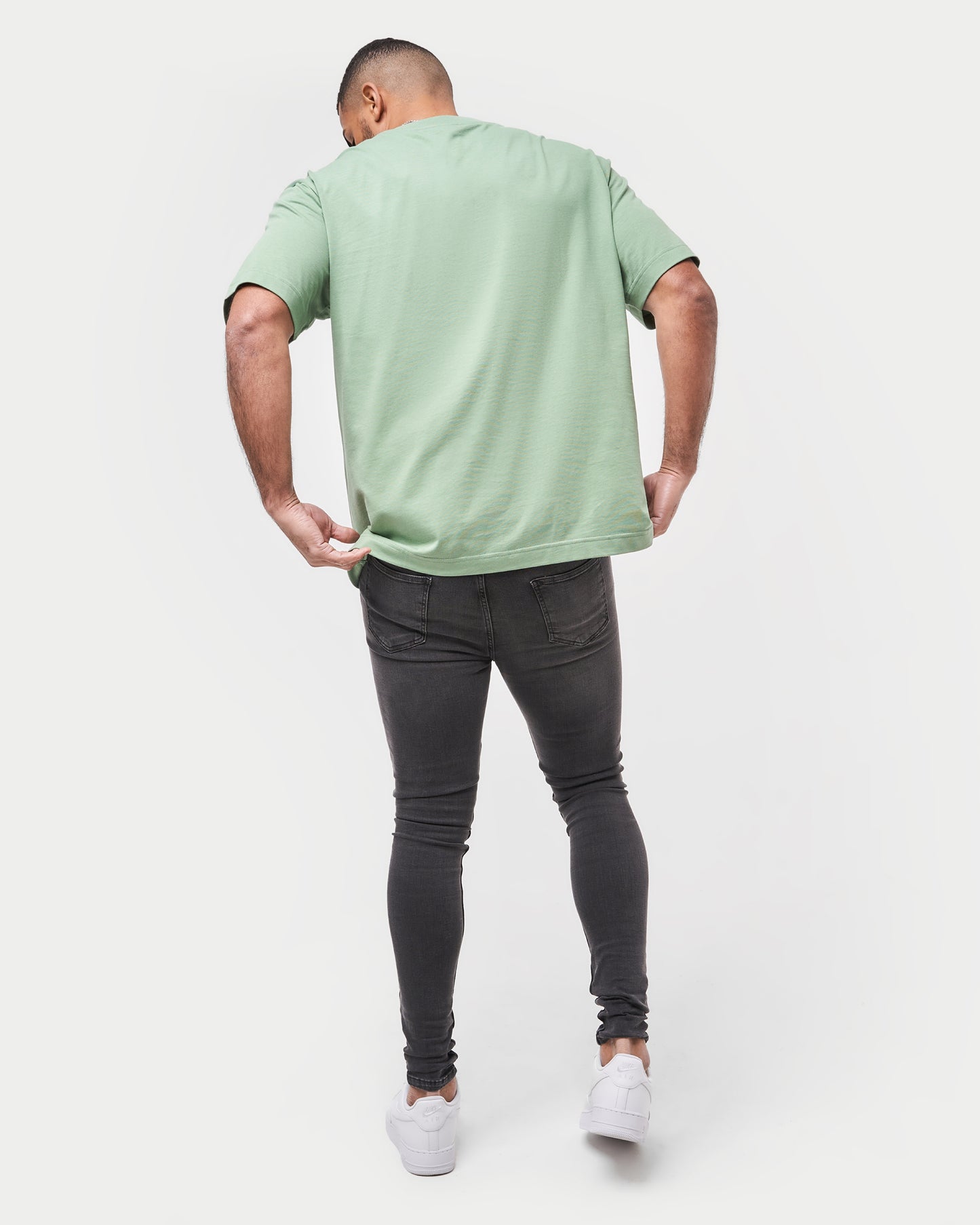 Signature Spray On Jeans