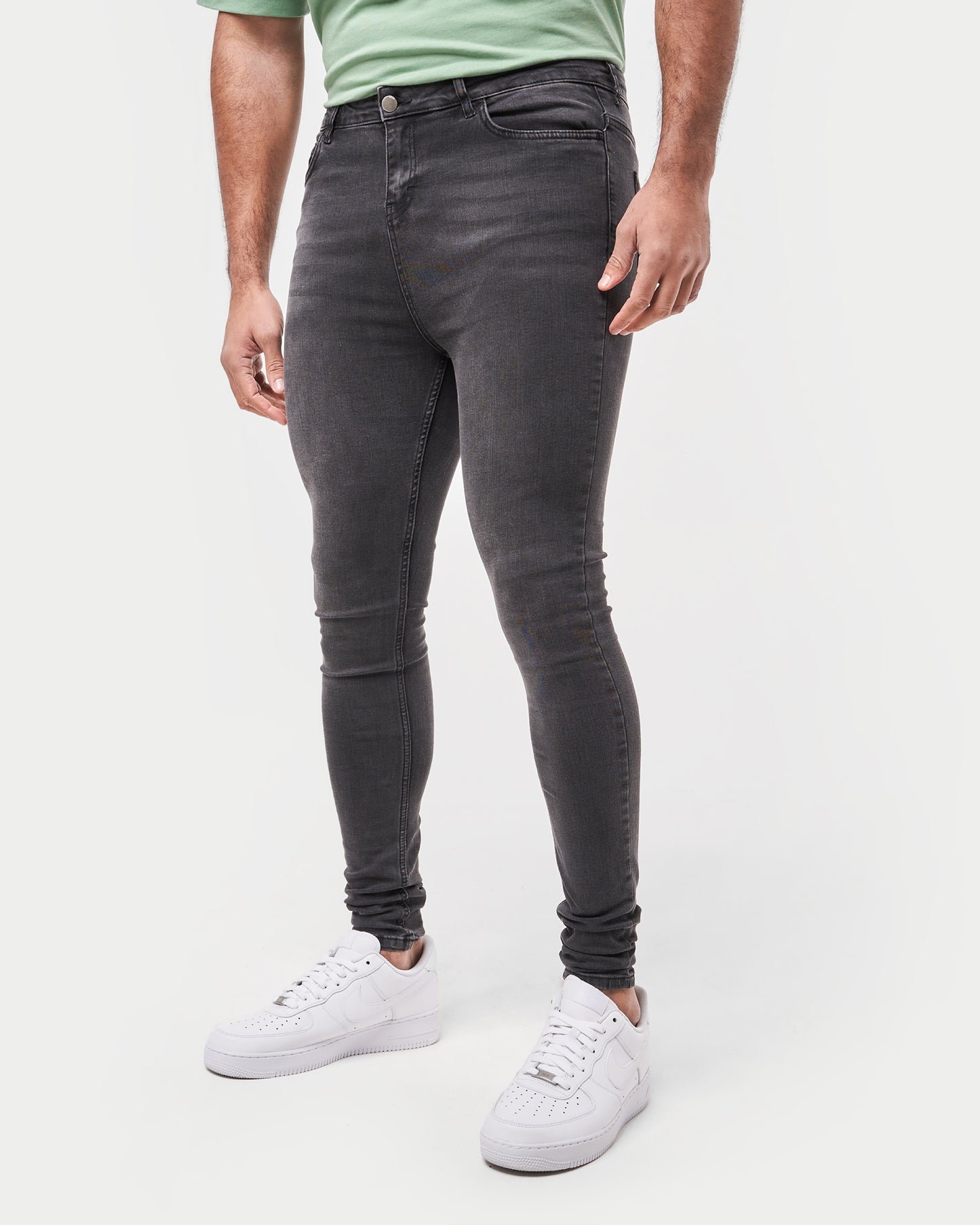 Signature Spray On Jeans