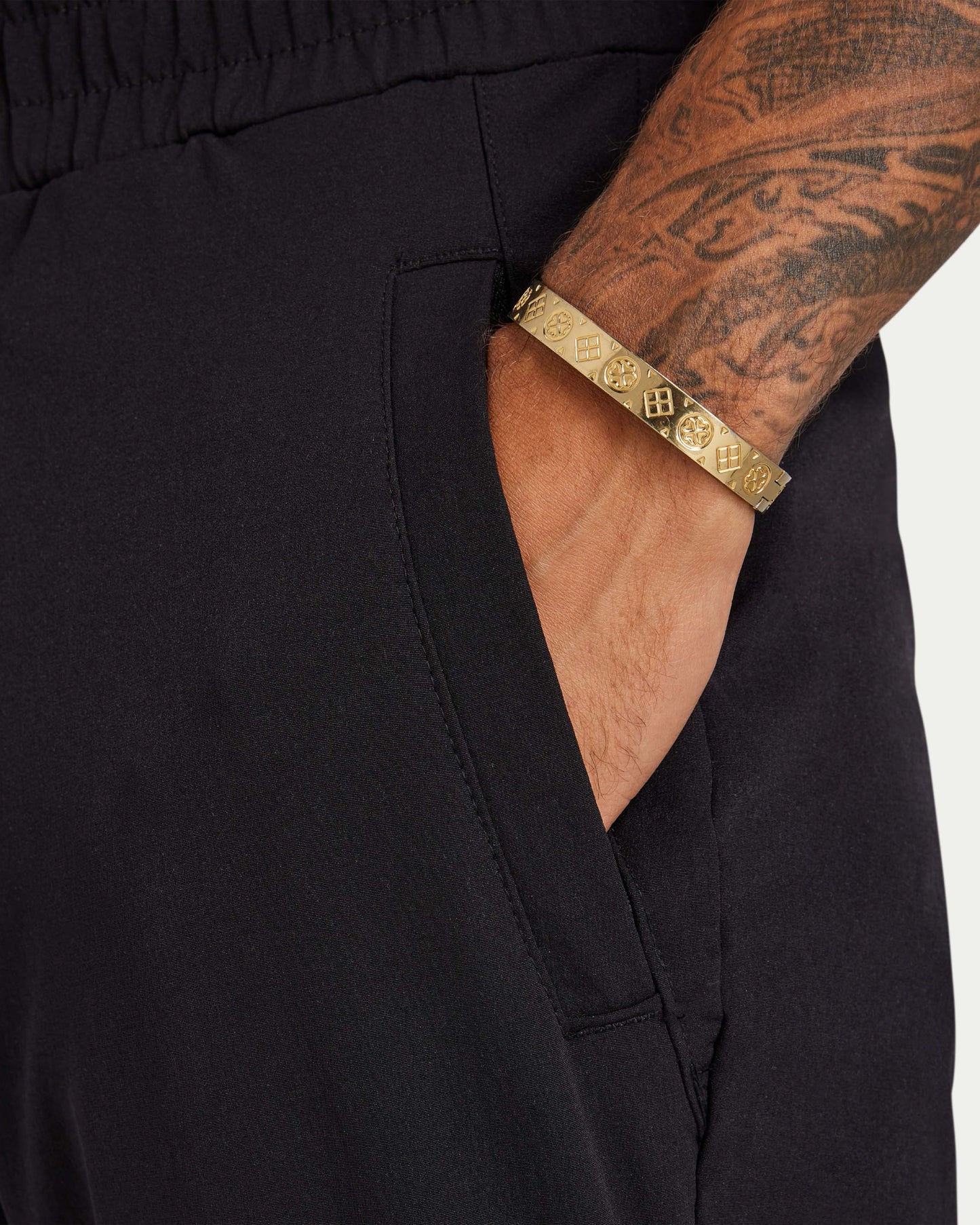 بنطلون رجالي بتقنية Refined Tech - أسود