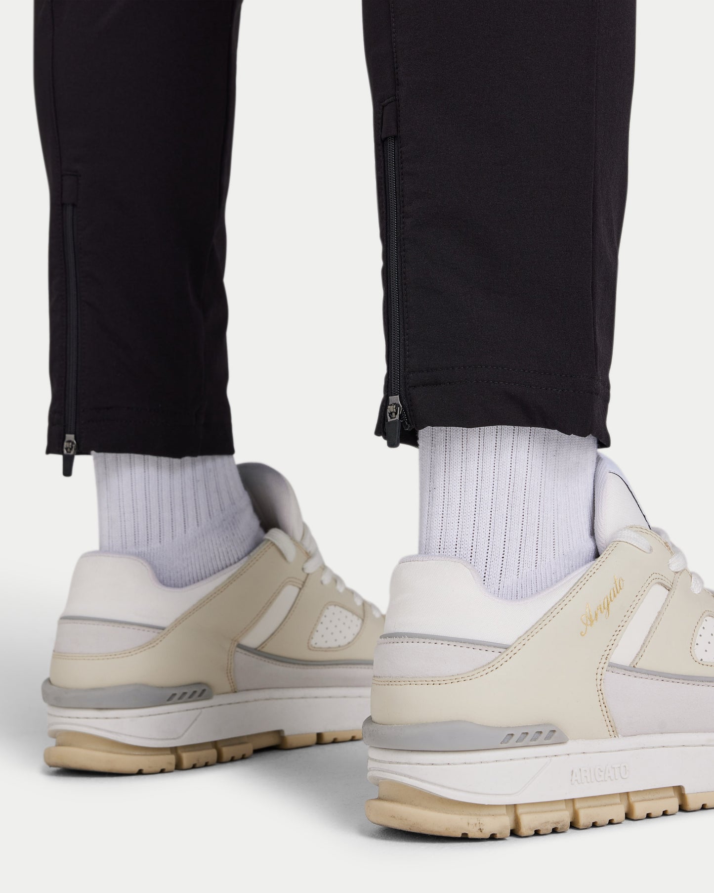 شحن رجالي Refined Tech - أسود 