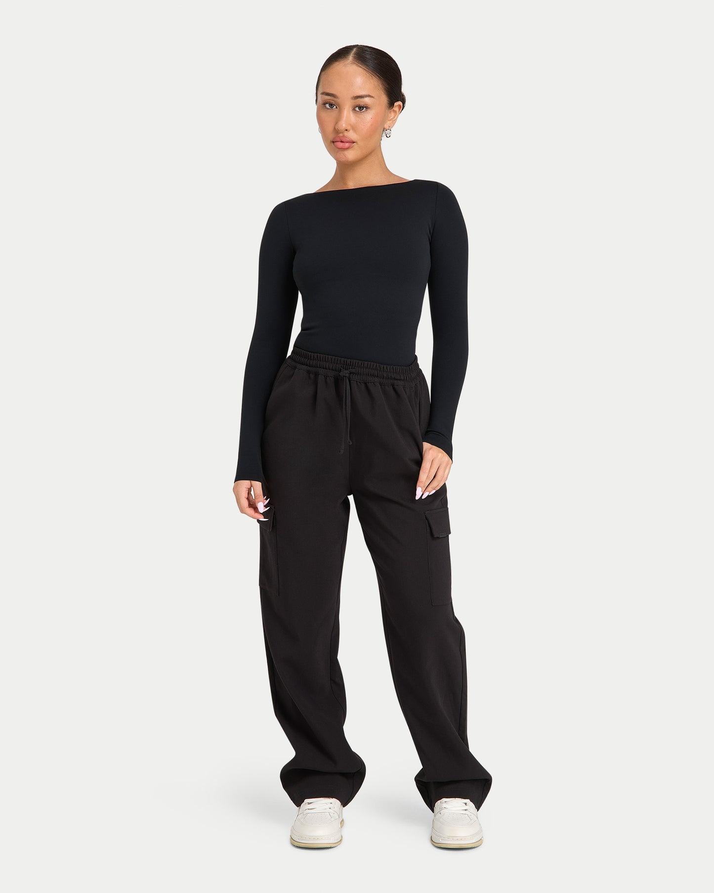 تي شيرت نسائي أساسي - أبيض 