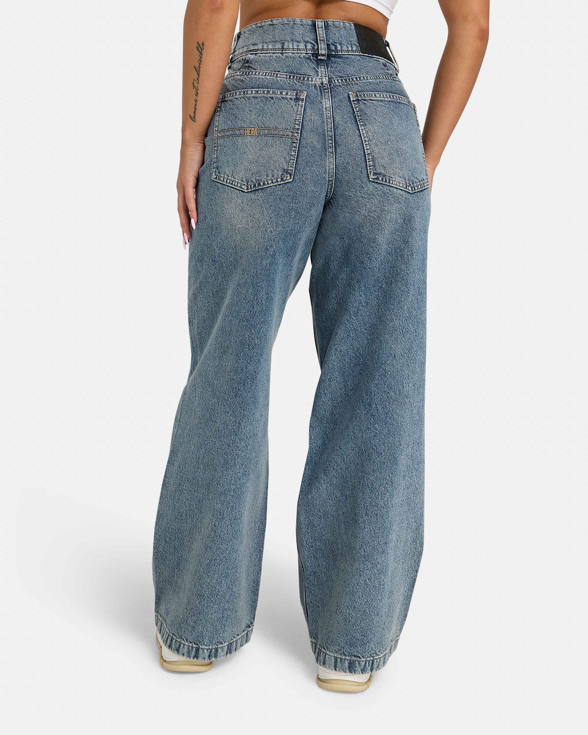 REWEAR Womens Wide Leg Jean