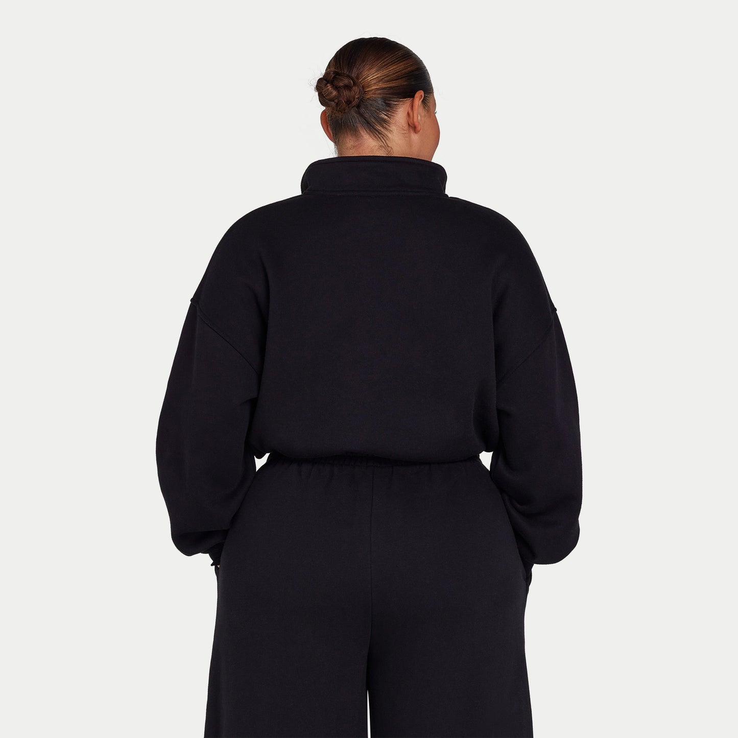 REWEAR Collective Cropped Sweatshirt - Black