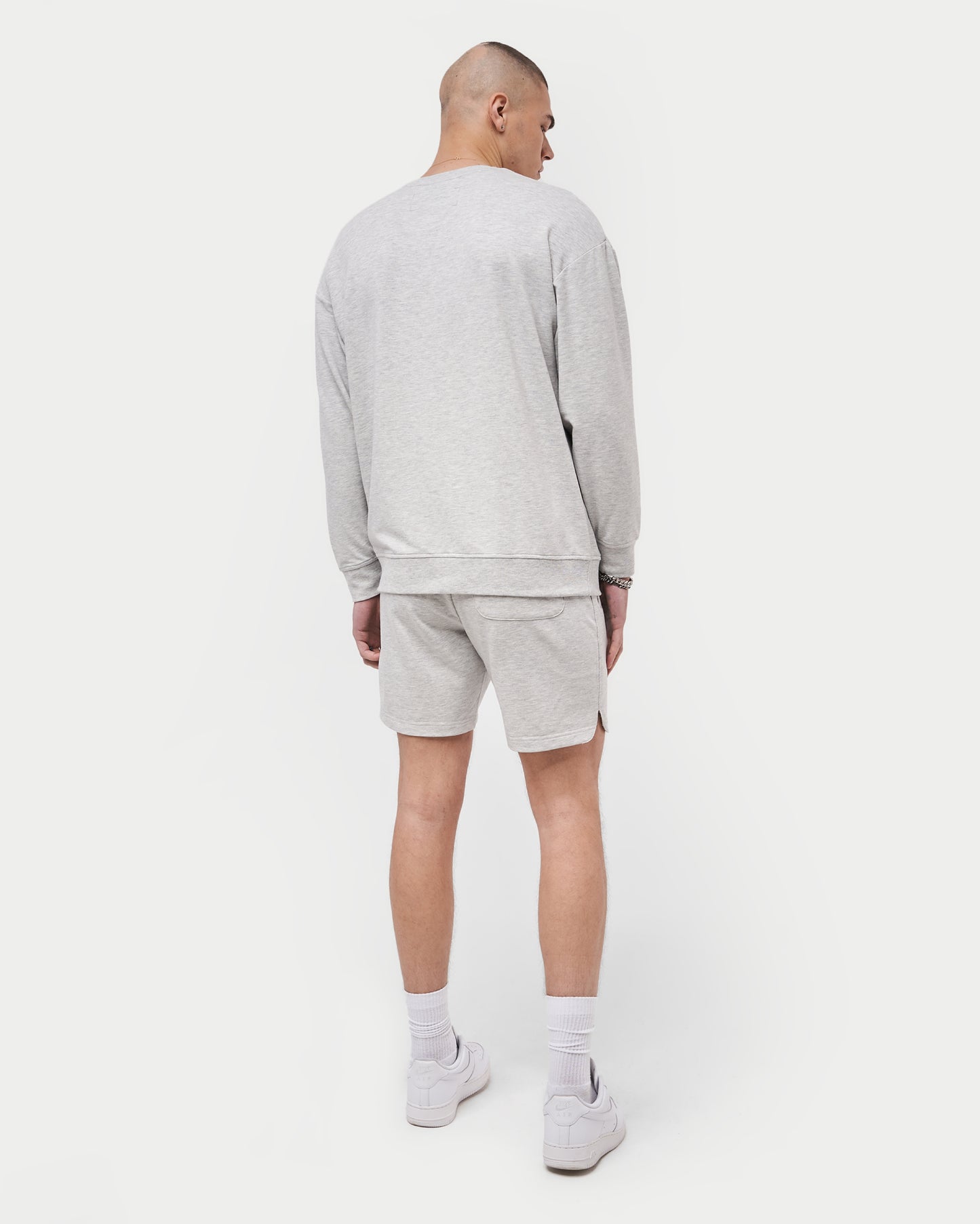 سويت شيرت رجالي خفيف الوزن من Focus - رمادي مارل