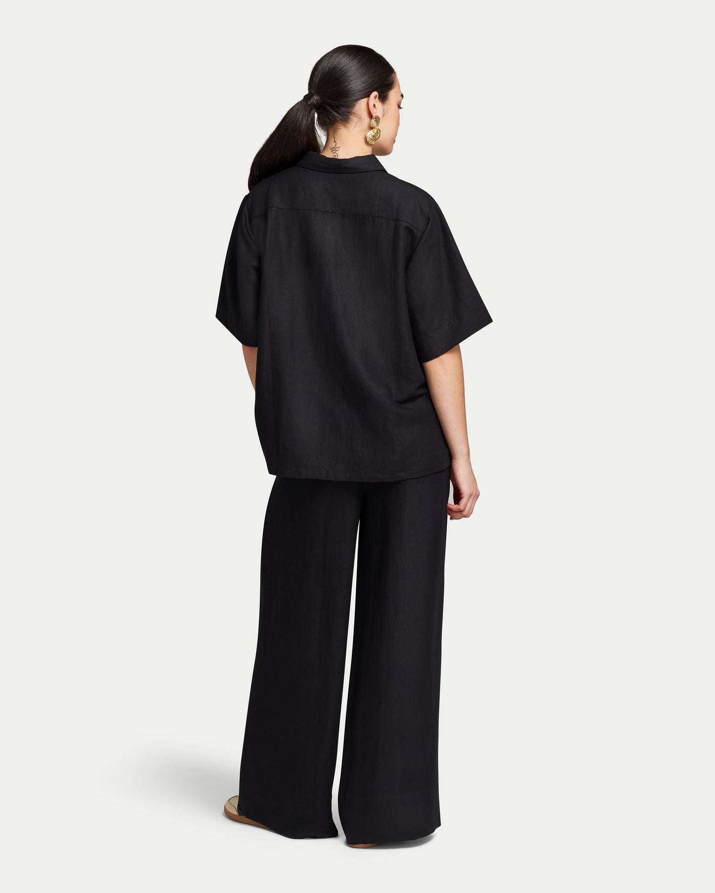 Womens Resort Linen Dual-Wear Shirt