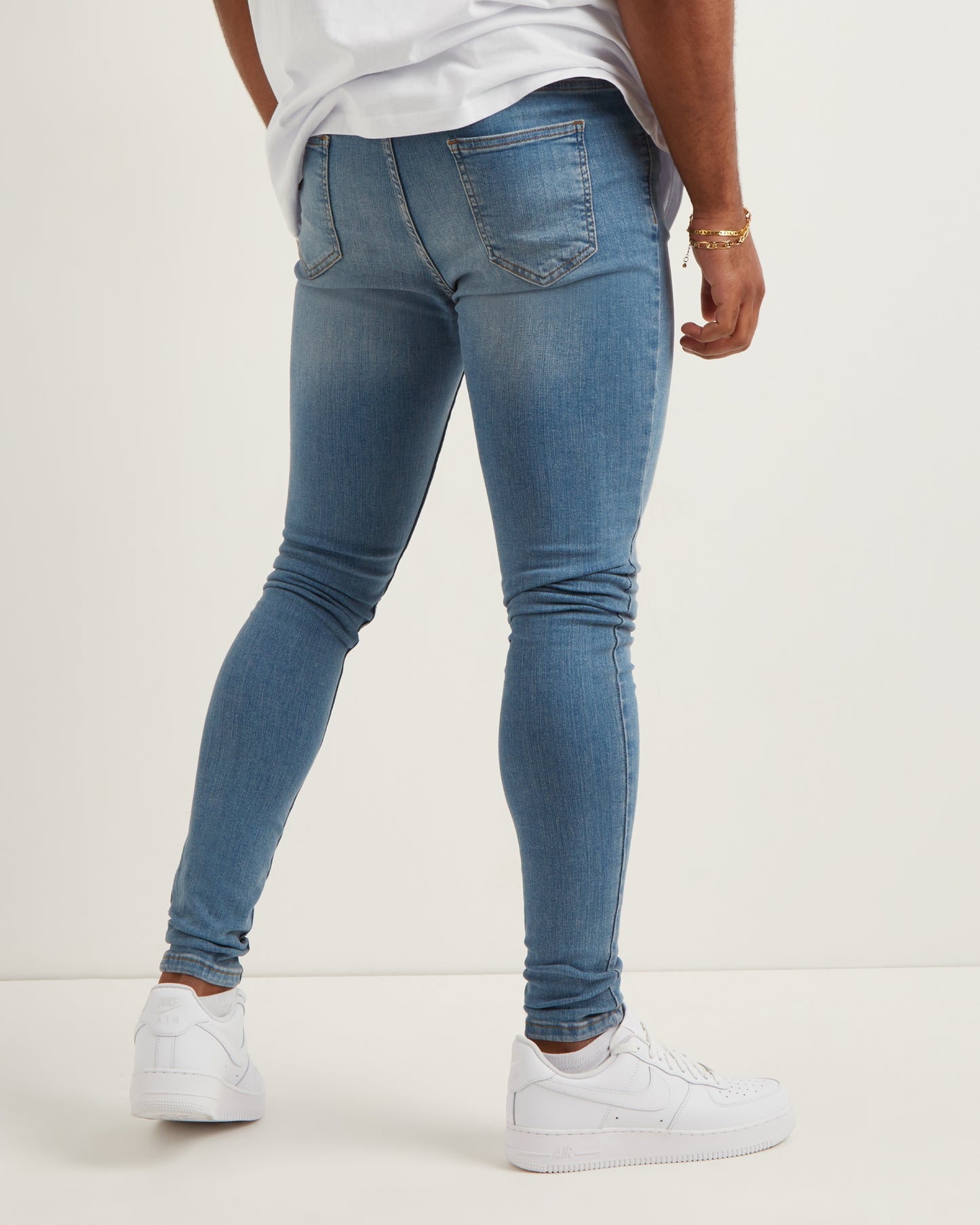 Signature Spray On Jeans