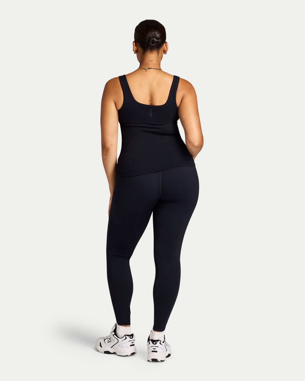 Womens Essential Legging