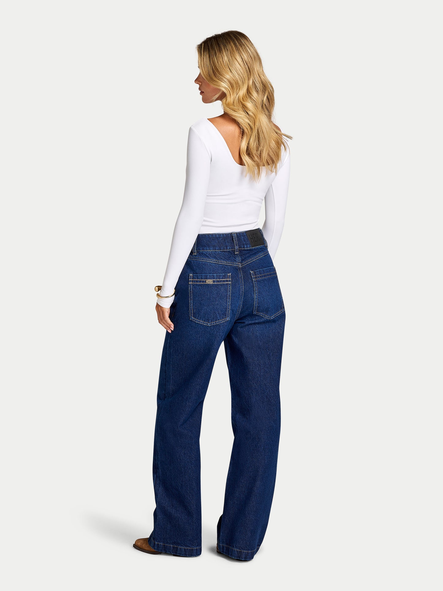 Womens Straight Leg Jean