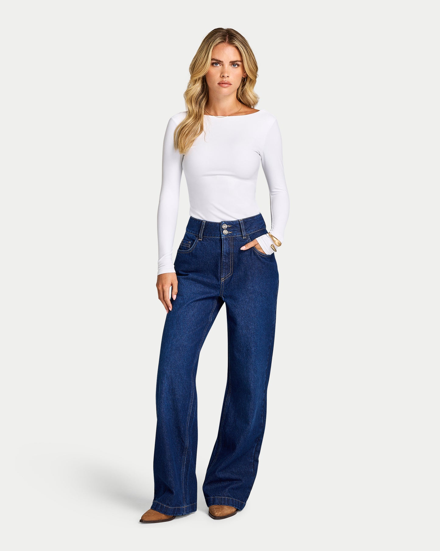 Womens Straight Leg Jean