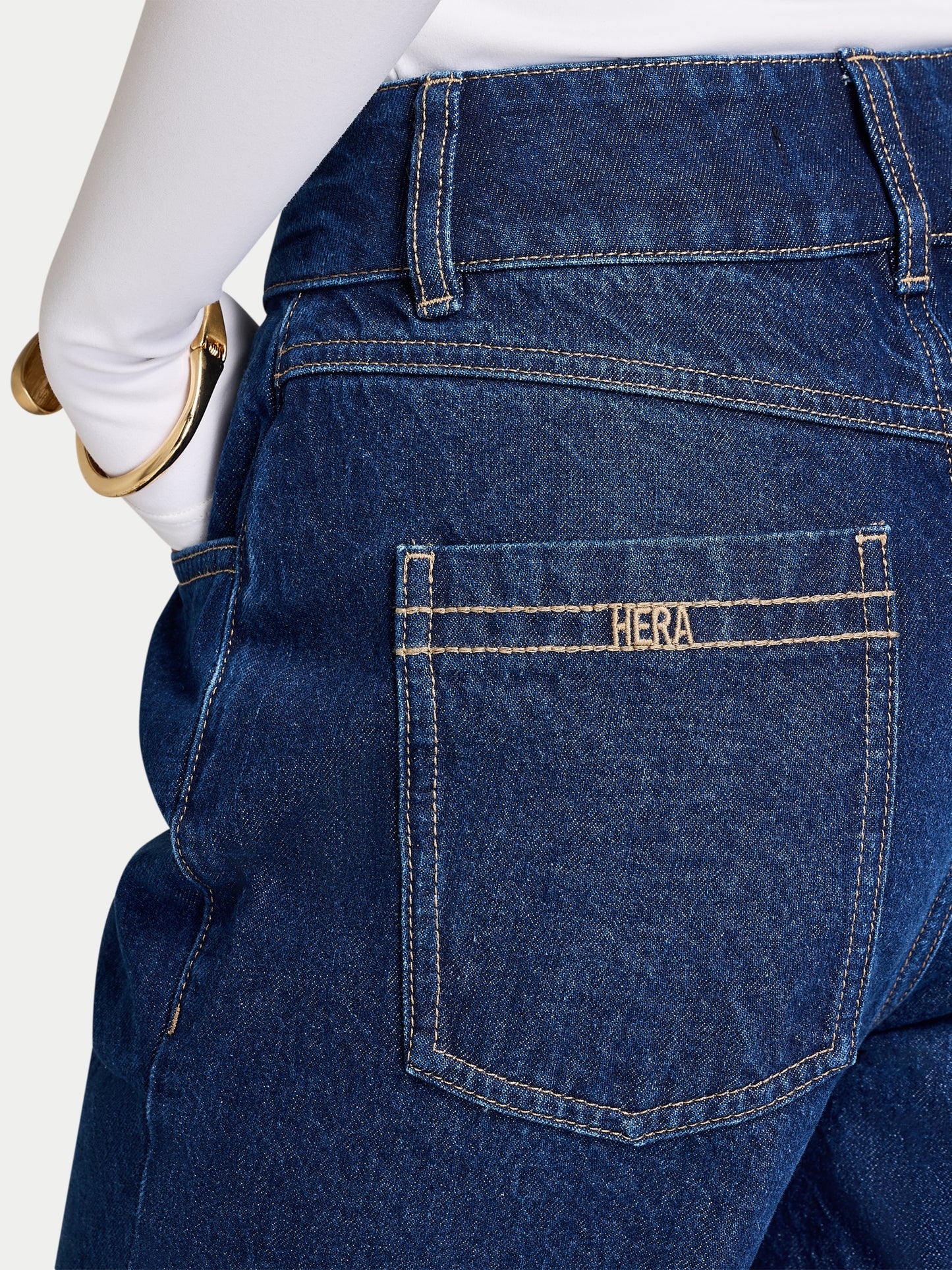 Womens Straight Leg Jean