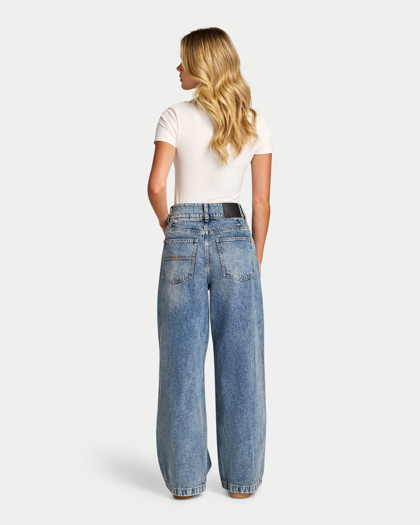 Womens Wide Leg Jean