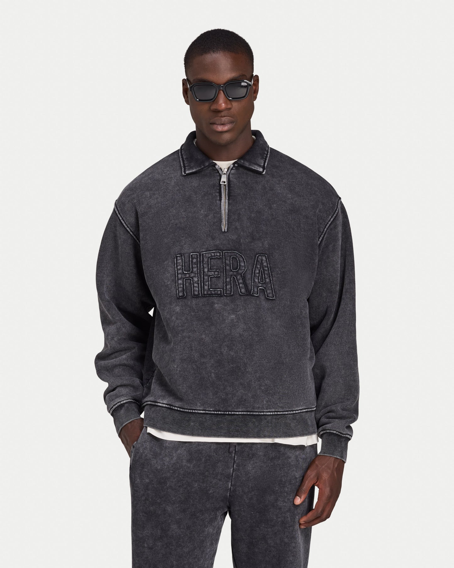 Mens Signature Washed Oversized 1/4 Zip Sweatshirt