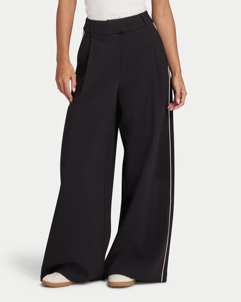 Studio Wide Leg Trouser